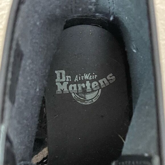 Doc Marten 1460’s Black Leather moto combat biker Boot 8 eyelet M7/W9. Unisex - Picture 6 of 13
